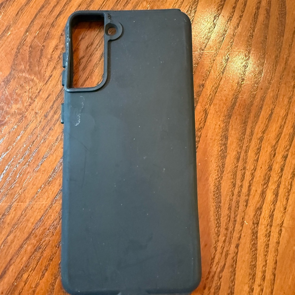 Black plastic phone case for Samsung Galaxy S21 plus phone